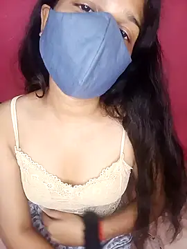 Lovely Queennn online show from October 17, 8:10 pm