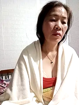 tabby-cat11 online show from November 25, 11:48 pm