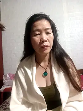 tabby-cat11 online show from November 21, 7:02 pm