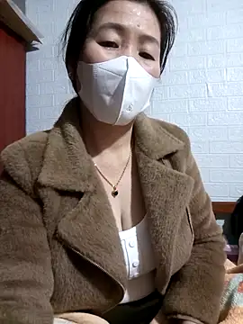 tabby-cat11 online show from November 30, 6:19 pm