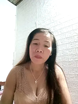 tabby-cat11 online show from November 4, 1:37 pm