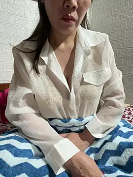 tabby-cat11 online show from February 25, 2:06 pm