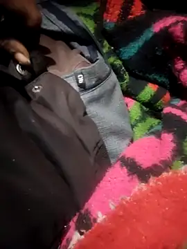 Snapshot of M-MAYA chatting on November 12, 12:26 am M-MAYA online show from November 12, 12:26 am