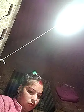 Snapshot of M-MAYA chatting on December 14, 6:13 pm M-MAYA online show from December 14, 6:13 pm