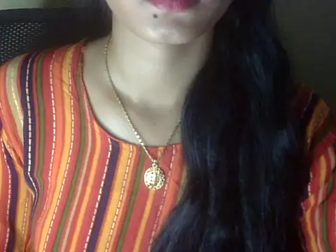 Shezi N online show from July 15, 3:30 pm