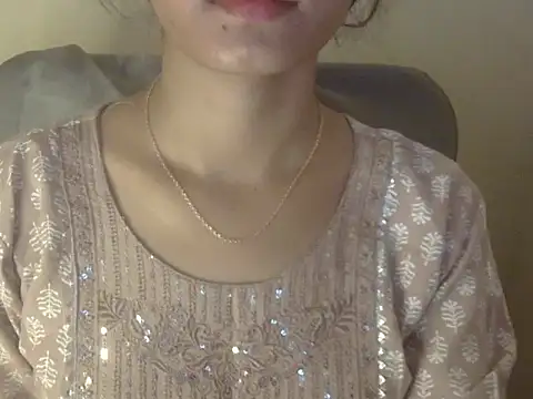 Shezi N online show from April 12, 6:49 am