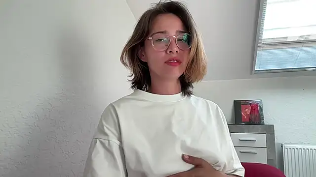WillHannah online show from July 8, 2:40 pm