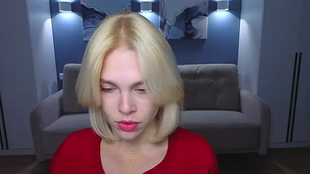Maya Morrow online show from October 20, 1:11 pm