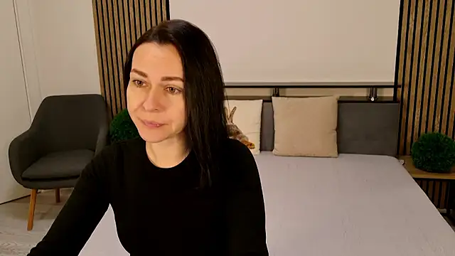 DitaNoir online show from January 12, 7:04 am