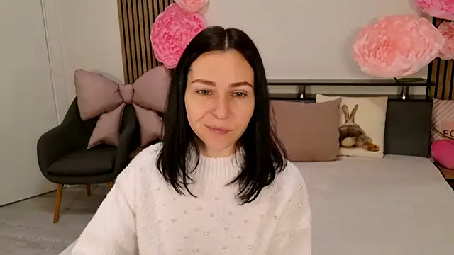 DitaNoir online show from February 9, 7:17 am