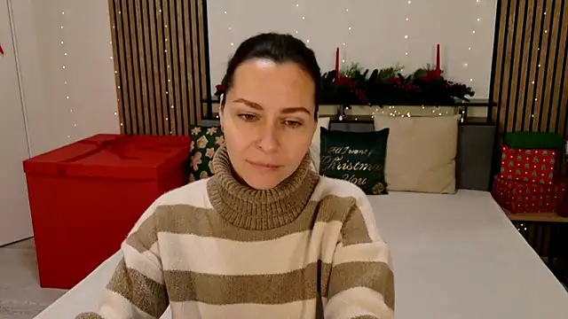 DitaNoir online show from December 16, 7:01 am