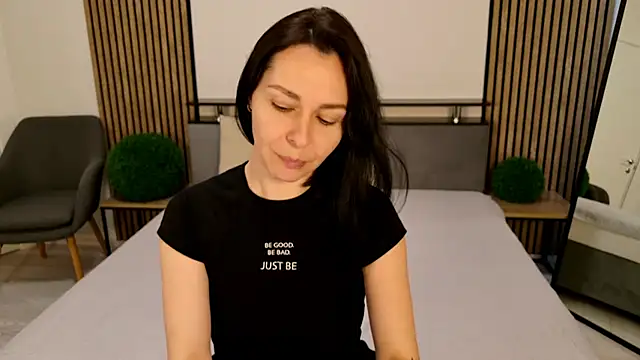 DitaNoir online show from February 27, 7:19 am