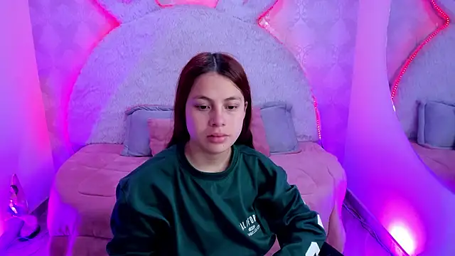 valentina clk online show from February 11, 1:00 pm