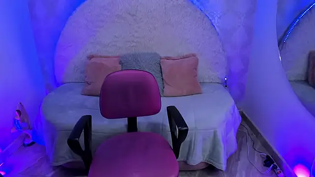 valentina clk online show from March 8, 1:36 pm