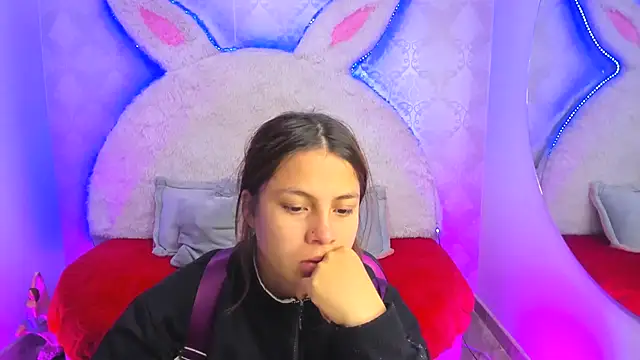 valentina clk online show from December 22, 1:00 pm