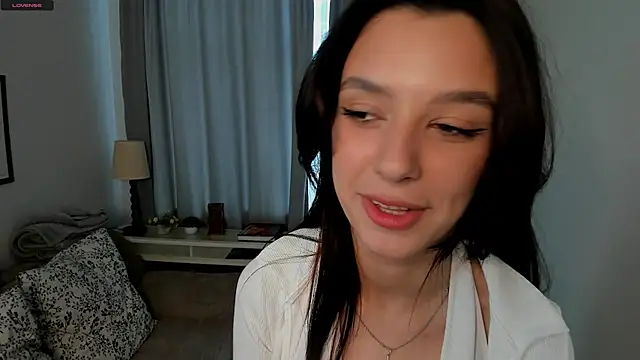 Snapshot of DemetraSadahiro chatting on November 1, 9:36 am DemetraSadahiro online show from November 1, 9:36 am