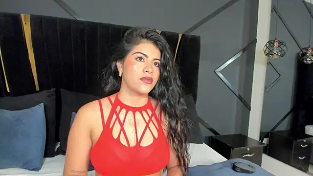 Snapshot of mia_canoo chatting on November 3, 1:47 pm mia canoo online show from November 3, 1:47 pm