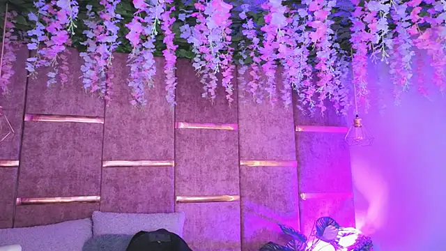 Rynka  online show from December 14, 3:46 am