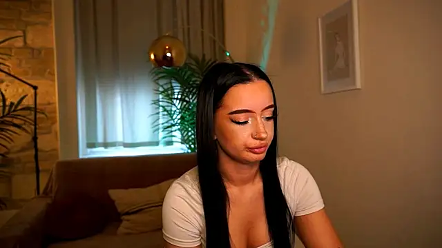  blackpearlll online show from March 19, 4:07 pm