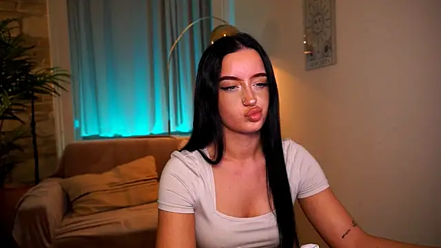  blackpearlll online show from April 16, 7:14 pm