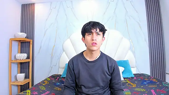 hoot booys  online show from April 17, 8:44 pm