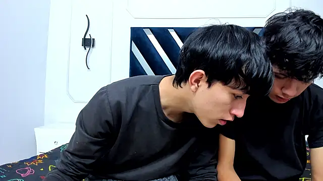 hoot booys  online show from November 29, 7:58 pm