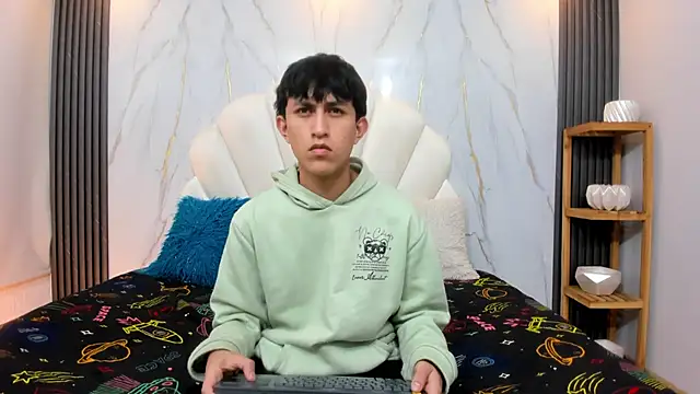 hoot booys  online show from January 10, 8:59 pm