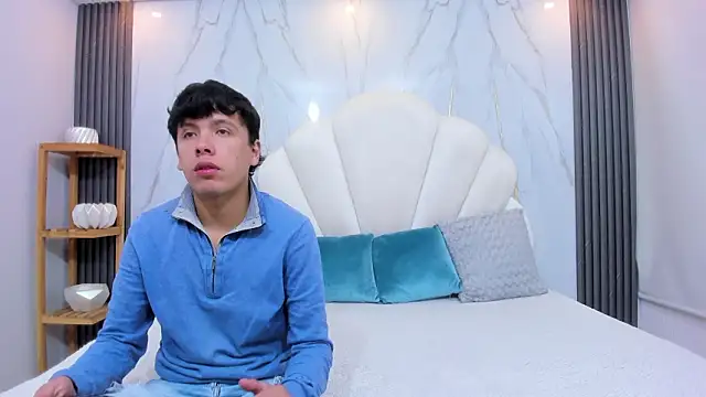 hoot booys  online show from February 2, 8:08 pm