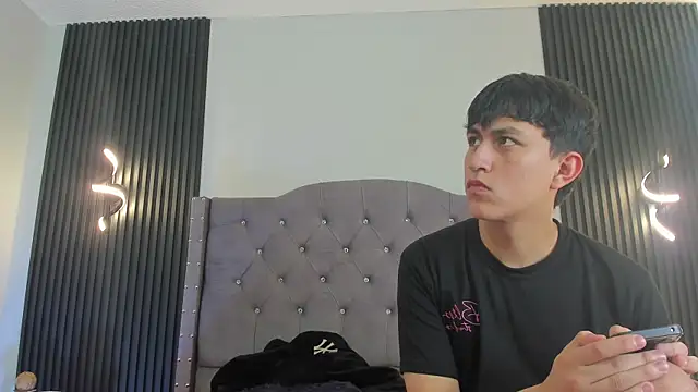 hoot booys  online show from March 21, 8:57 pm