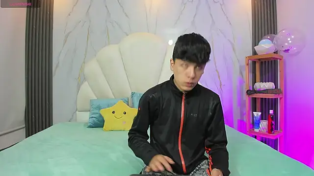 hoot booys  online show from March 7, 7:41 pm