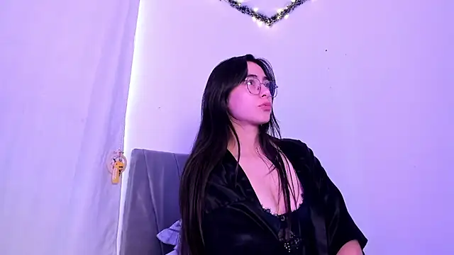 Snapshot of Madison_Grey_ chatting on June 17, 3:11 pm Madison Grey online show from June 17, 3:11 pm