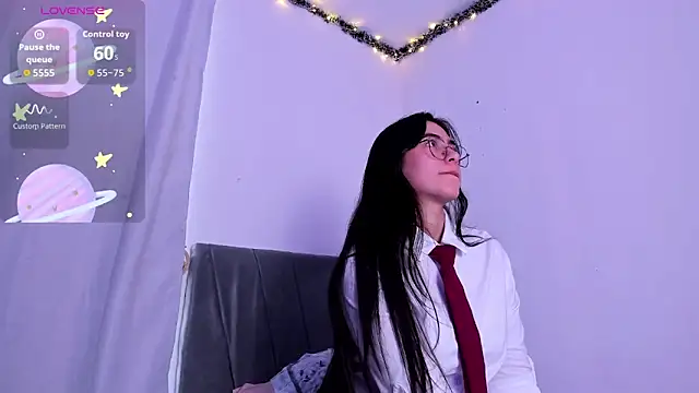 Snapshot of Madison_Grey_ chatting on June 14, 1:12 pm Madison Grey online show from June 14, 1:12 pm