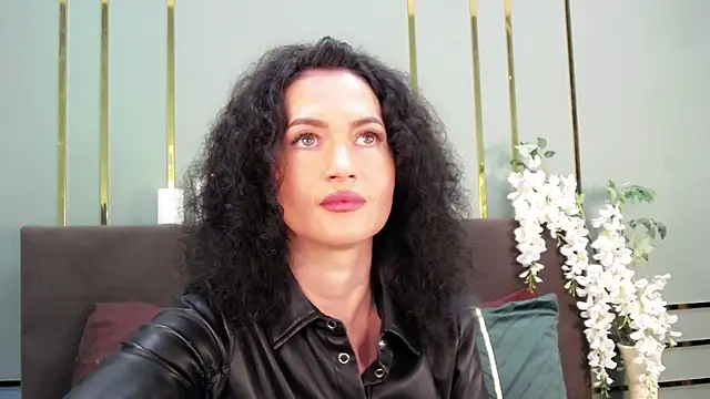 Snapshot of JaneWalch chatting on November 9, 11:25 am JaneWalch online show from November 9, 11:25 am