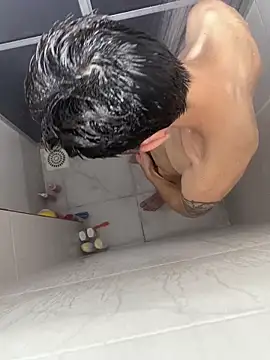 leozin01 online show from October 29, 12:26 pm