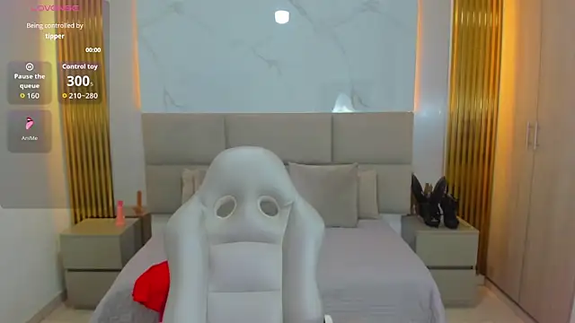 Aziz daud online show from February 14, 10:26 am