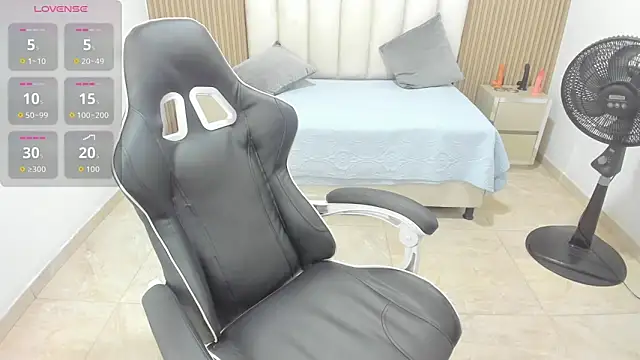 Aziz daud online show from March 28, 7:04 pm