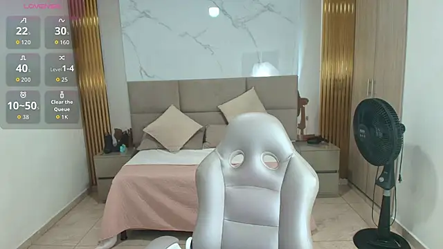 Aziz daud online show from May 28, 7:20 pm
