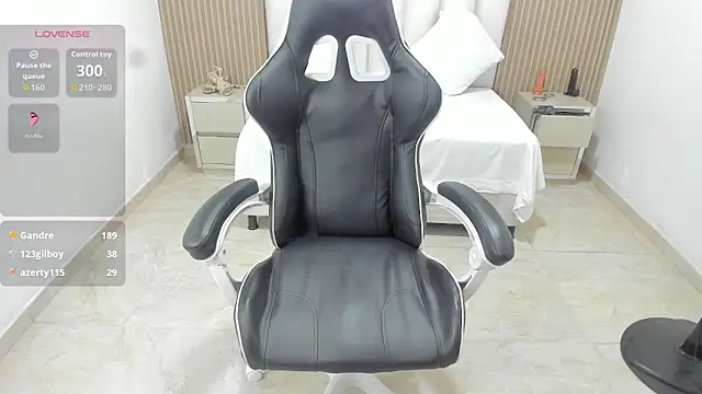 Aziz daud online show from February 13, 10:21 pm