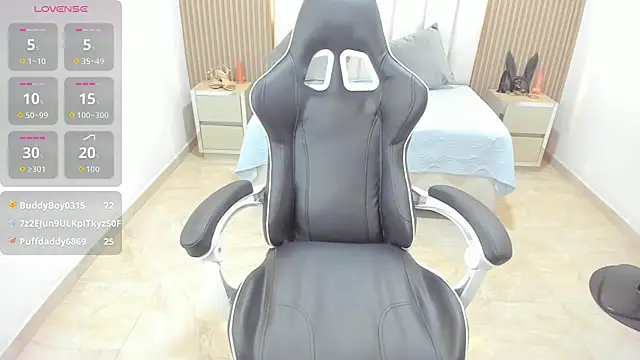 Aziz daud online show from April 23, 7:04 pm