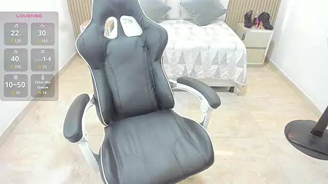 Aziz daud online show from March 11, 7:08 pm