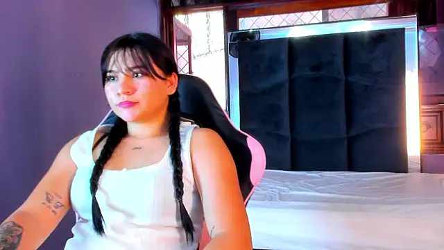 Snapshot of Pucca_Sweet chatting on October 16, 7:11 pm Pucca Sweet online show from October 16, 7:11 pm