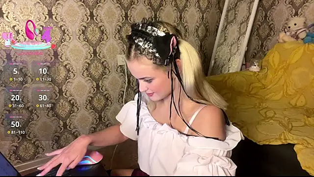 Mirabella333 online show from November 4, 10:13 pm