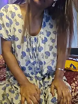 Snapshot of Desi_Maya69 chatting on June 12, 2:42 am Desi Maya69 online show from June 12, 2:42 am