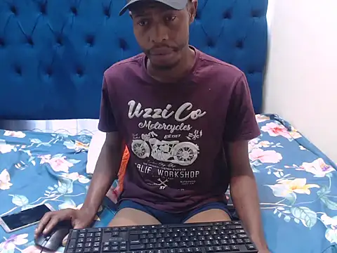 Mrshyguy194 online show from October 26, 8:26 am