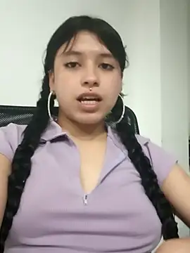 petite coral online show from January 6, 11:53 pm