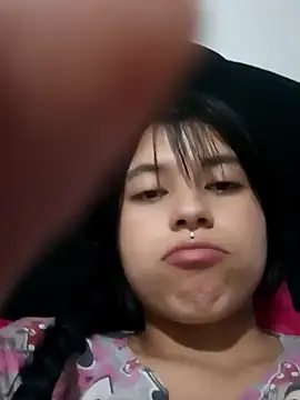 petite coral online show from January 13, 4:16 am