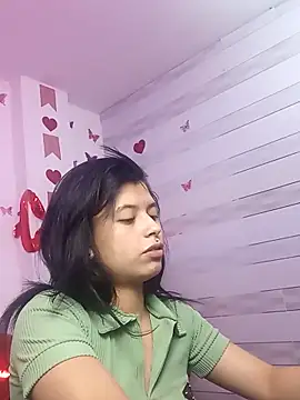 petite coral online show from December 22, 1:17 am