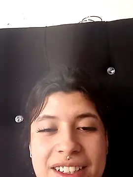 petite coral online show from February 22, 3:46 pm