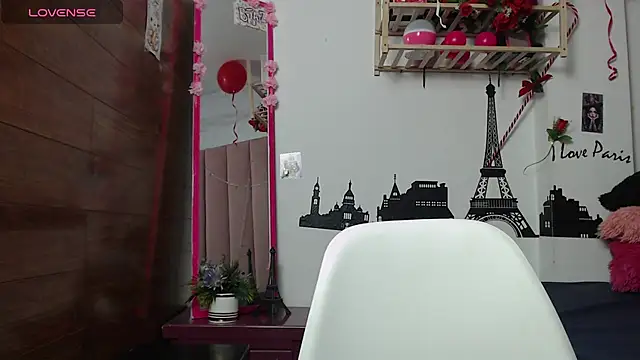 petite coral online show from March 16, 2:08 am