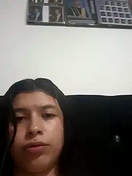 petite coral online show from March 5, 5:37 am